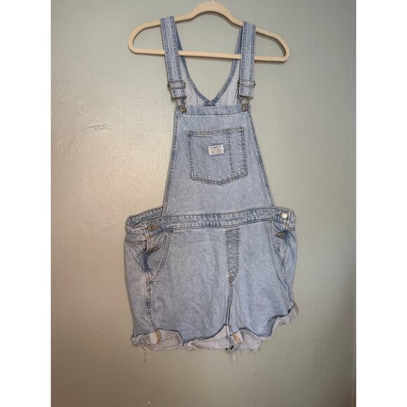 Levi’s Vintage denim shorttalls light wash - Picture 1 of 5